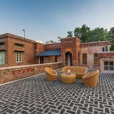 Stayvista'S Peepal Haveli - Rustic Kothi With Terrace, Breathtaking View & Bonfire Narainpur  Luaran gambar