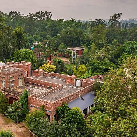 Stayvista'S Peepal Haveli - Rustic Kothi With Terrace, Breathtaking View & Bonfire Narainpur  Luaran gambar