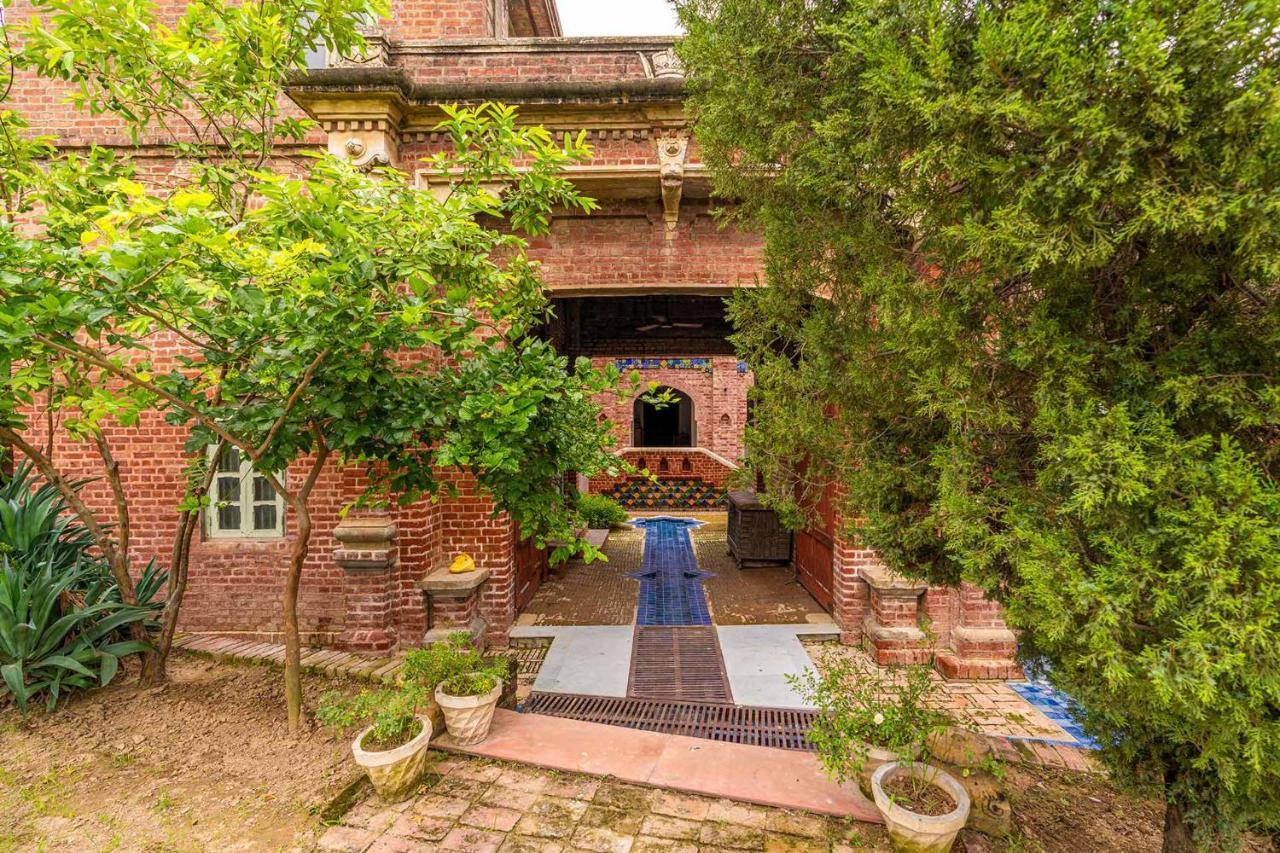 Stayvista'S Peepal Haveli - Rustic Kothi With Terrace, Breathtaking View & Bonfire Narainpur  Luaran gambar