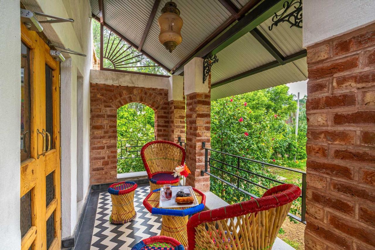 Stayvista'S Peepal Haveli - Rustic Kothi With Terrace, Breathtaking View & Bonfire Narainpur  Luaran gambar