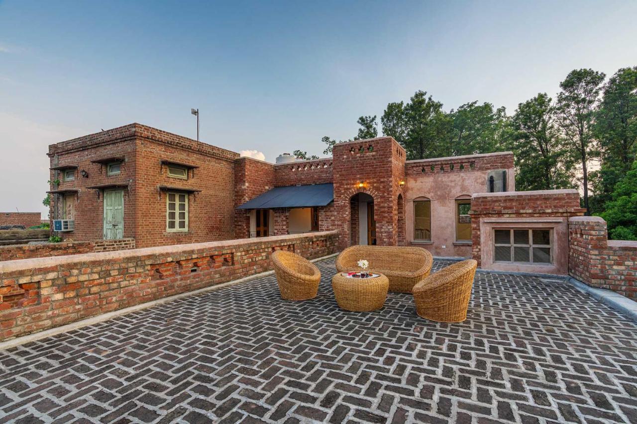 Stayvista'S Peepal Haveli - Rustic Kothi With Terrace, Breathtaking View & Bonfire Narainpur  Luaran gambar
