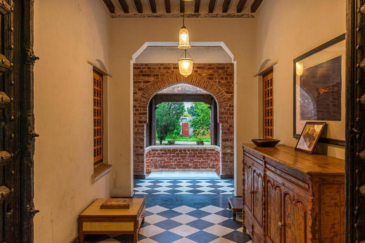 Stayvista'S Peepal Haveli - Rustic Kothi With Terrace, Breathtaking View & Bonfire Narainpur  Luaran gambar
