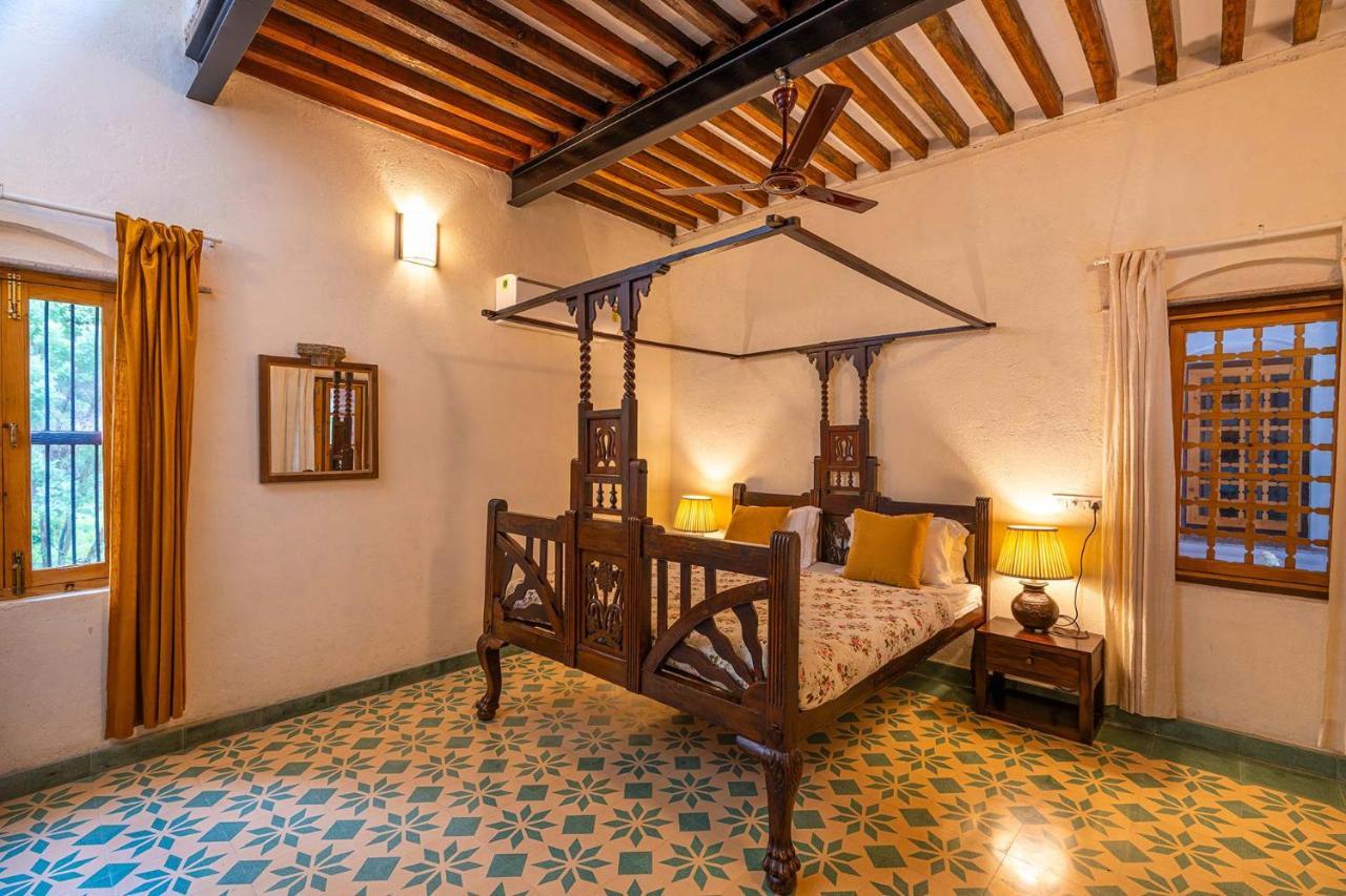 Stayvista'S Peepal Haveli - Rustic Kothi With Terrace, Breathtaking View & Bonfire Narainpur  Luaran gambar