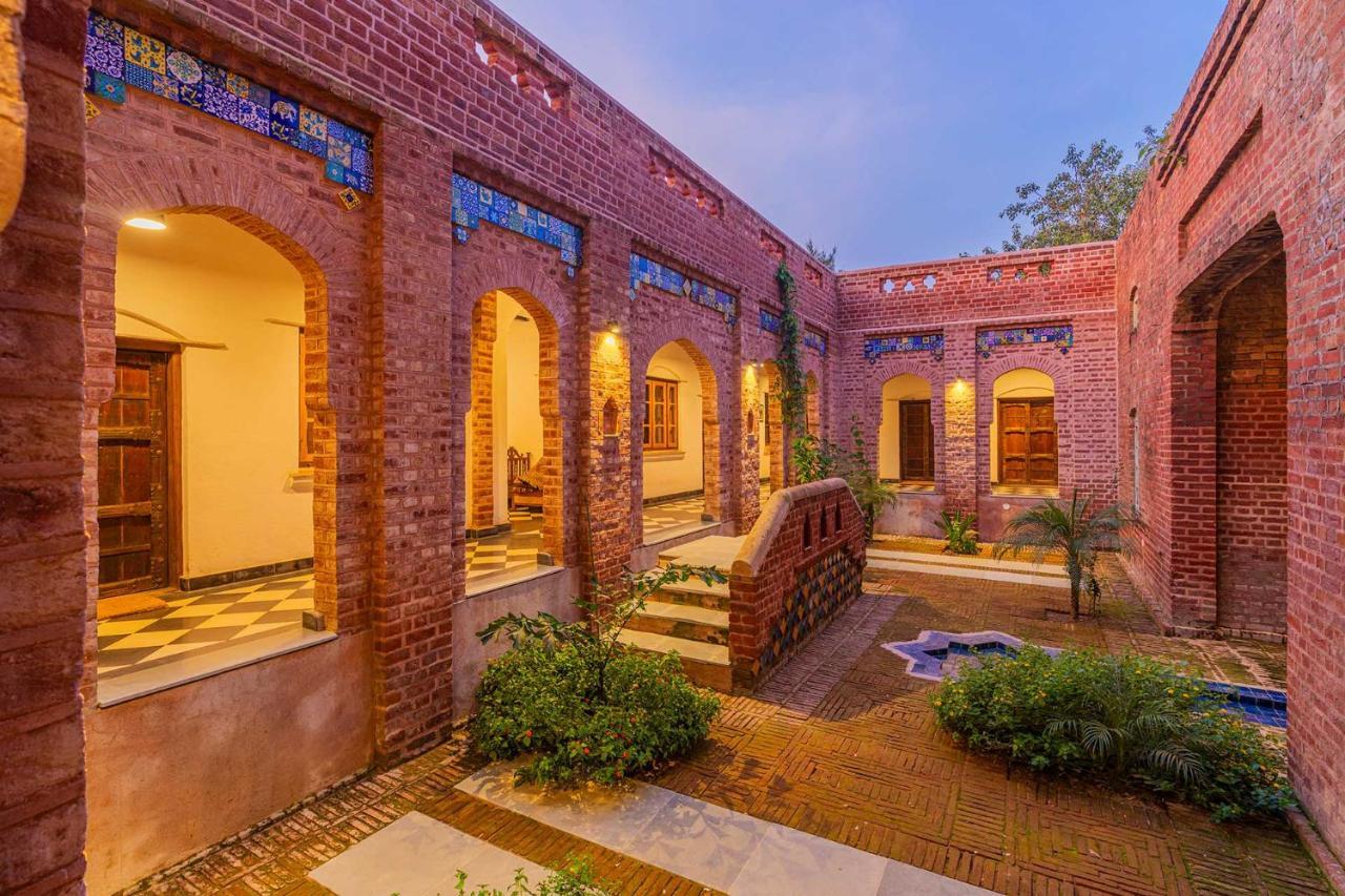 Stayvista'S Peepal Haveli - Rustic Kothi With Terrace, Breathtaking View & Bonfire Narainpur  Luaran gambar