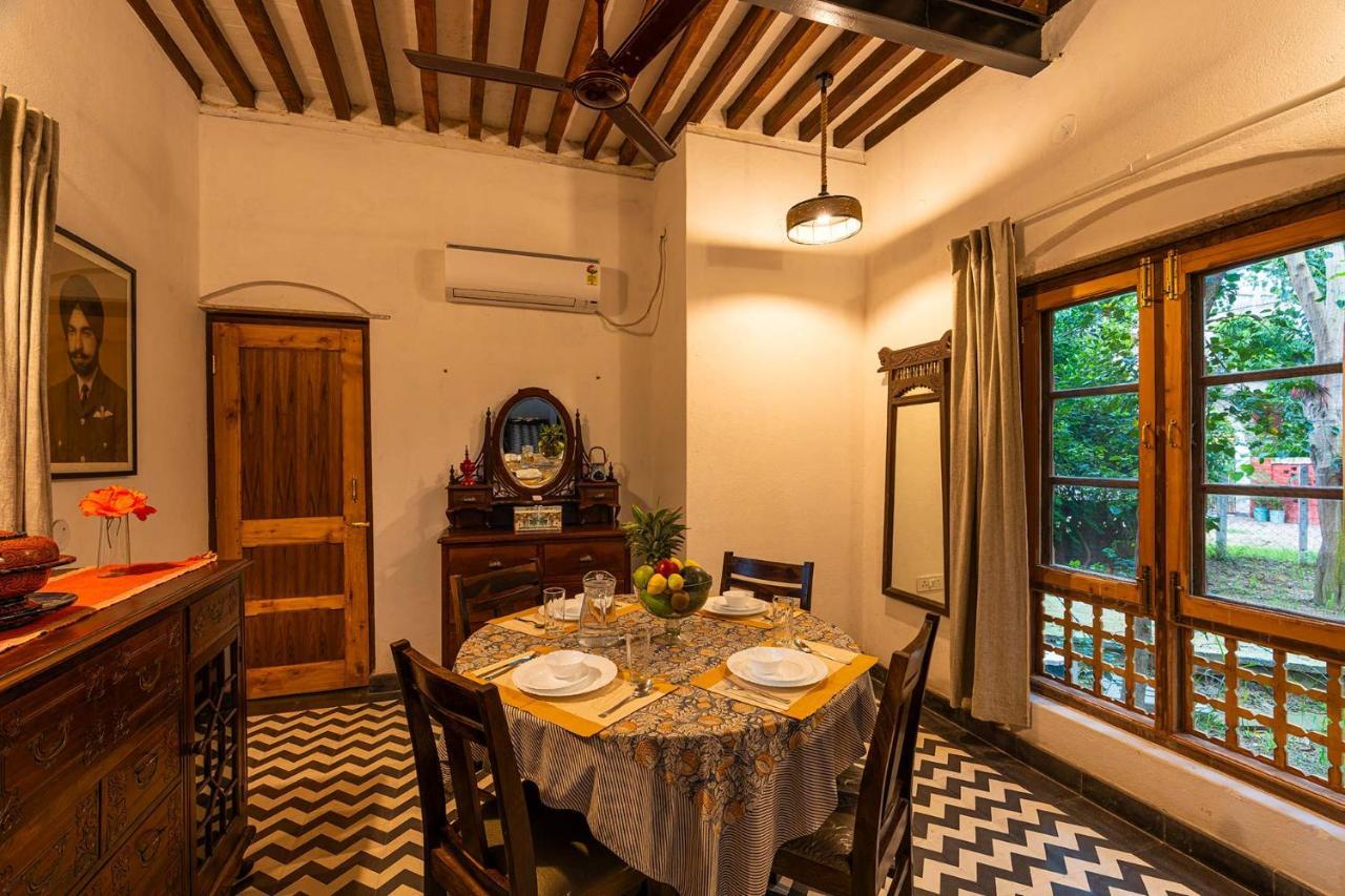 Stayvista'S Peepal Haveli - Rustic Kothi With Terrace, Breathtaking View & Bonfire Narainpur  Luaran gambar